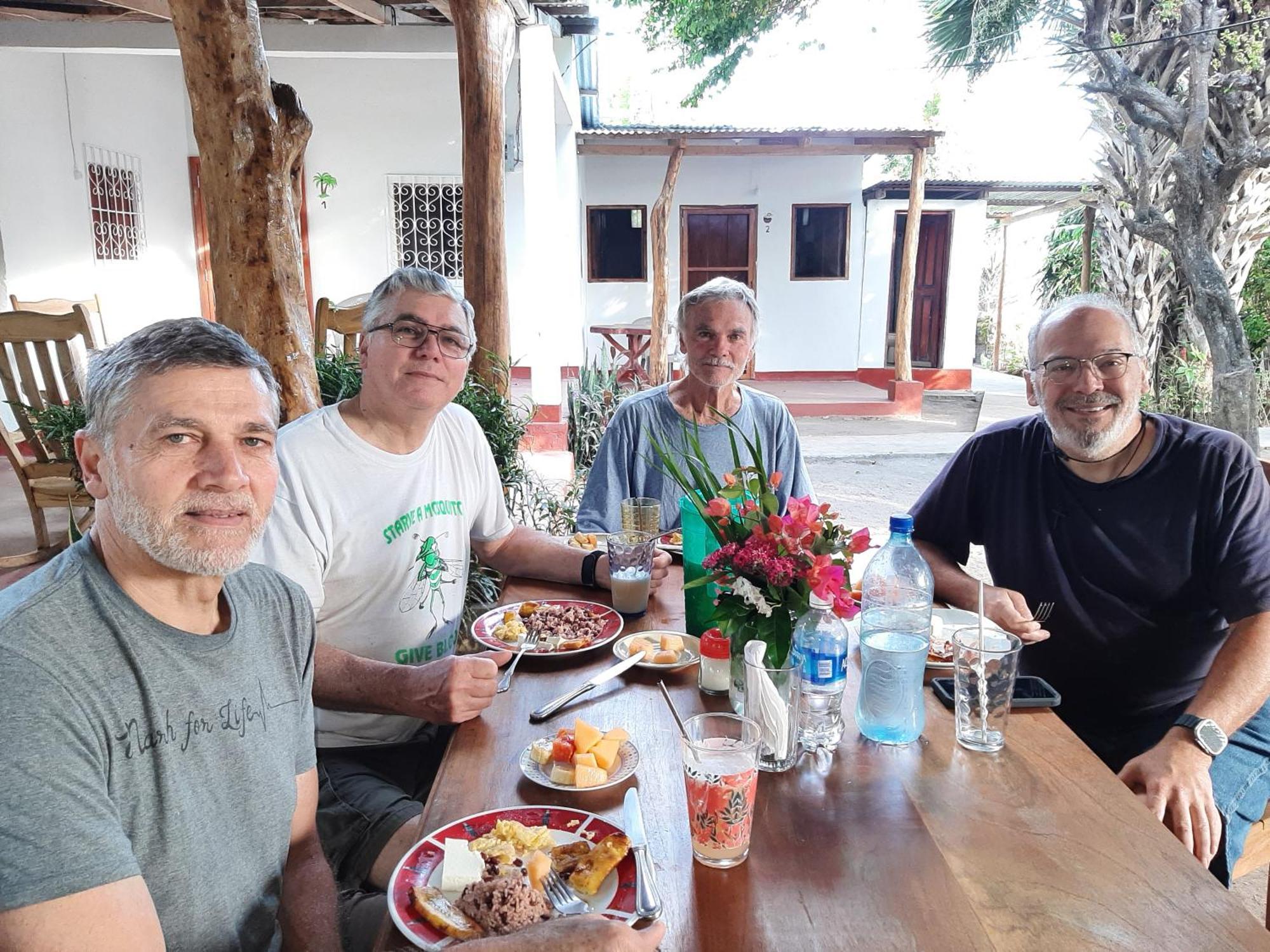 Playa Casa Nohelia Homestay *